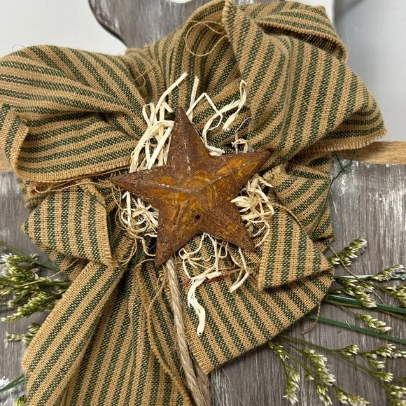 Rustic Farmhouse Wall Decor with Cow Cutout and Bow - Picture 7 of 9